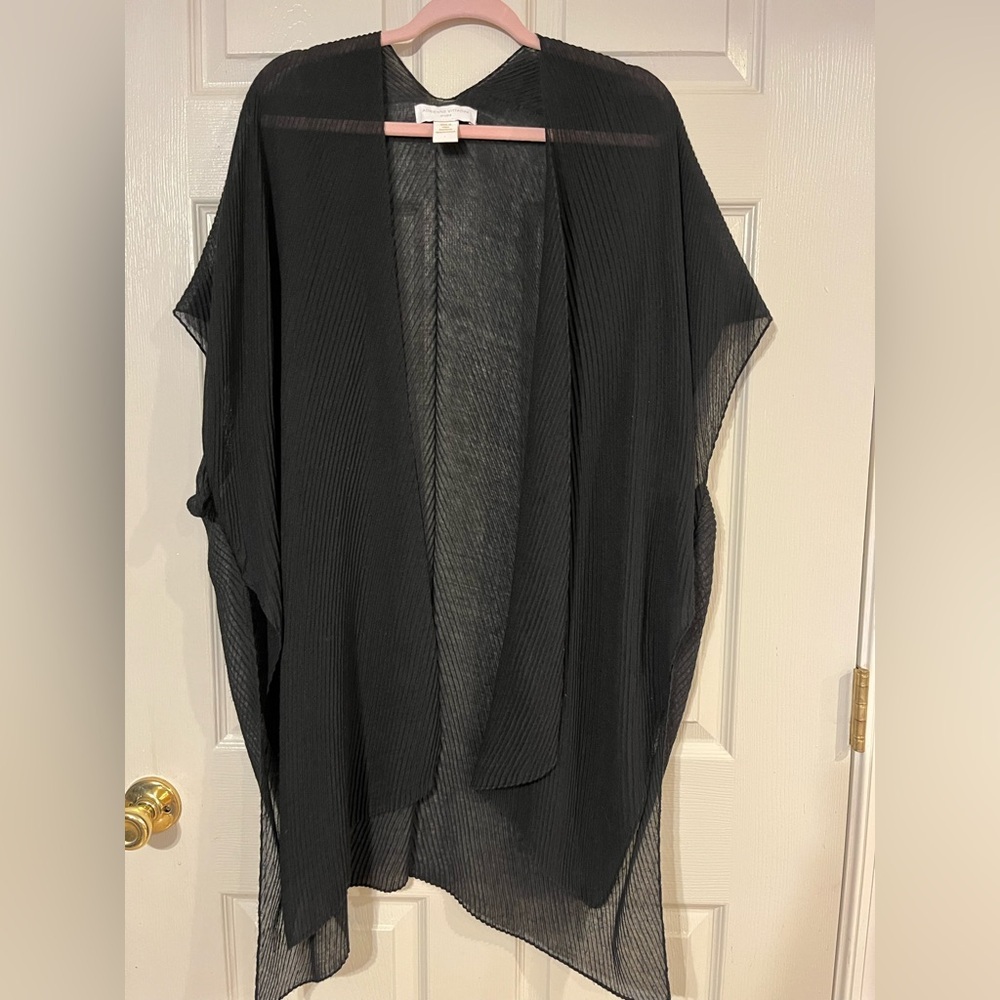 #K11 Adrienne Vittadini Elegant Black Women's kimono OS